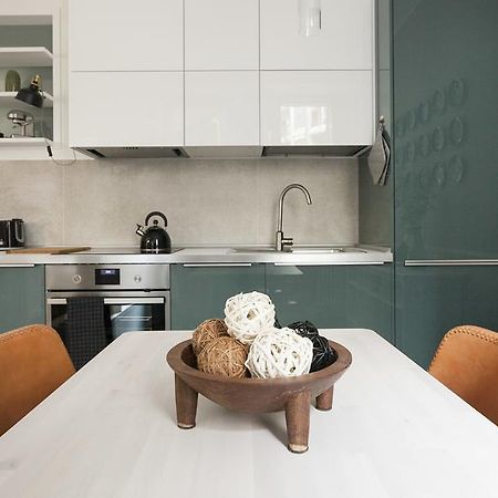 Italianway-Magenta Apartment Milan Bagian luar foto