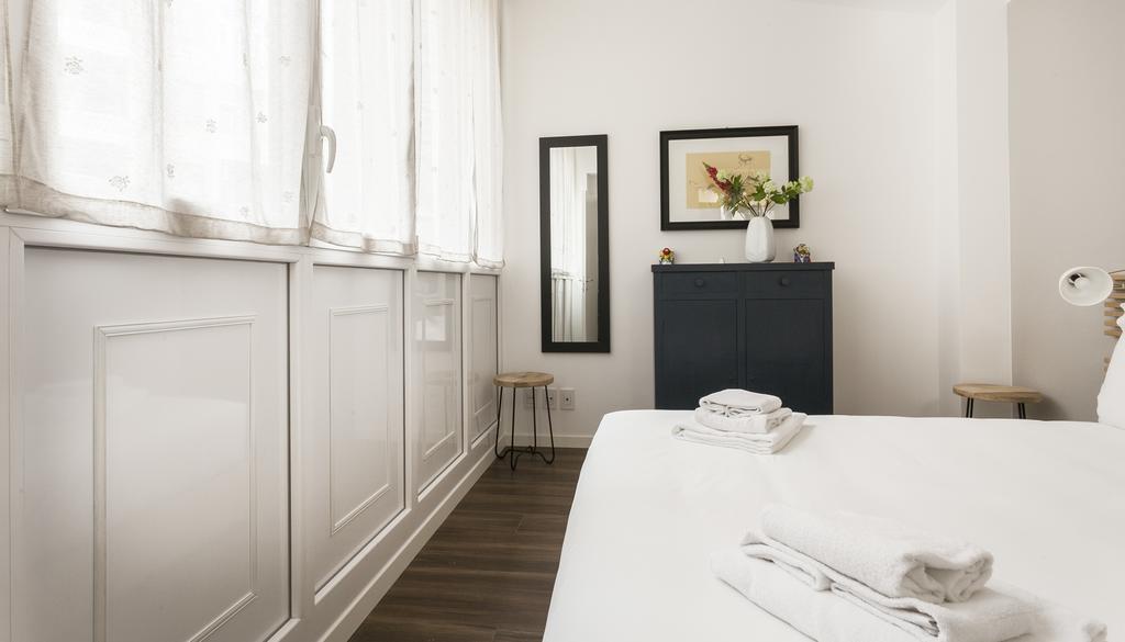 Italianway-Magenta Apartment Milan Bagian luar foto